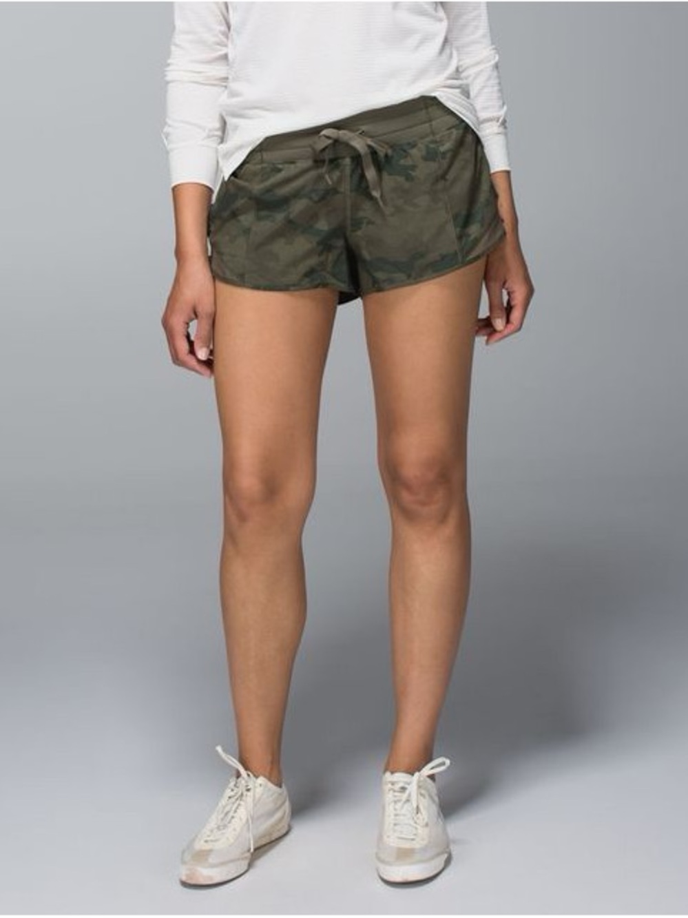 Excellent condition Lululemon Hotty Hot LR Shorts in Camo. Size 2